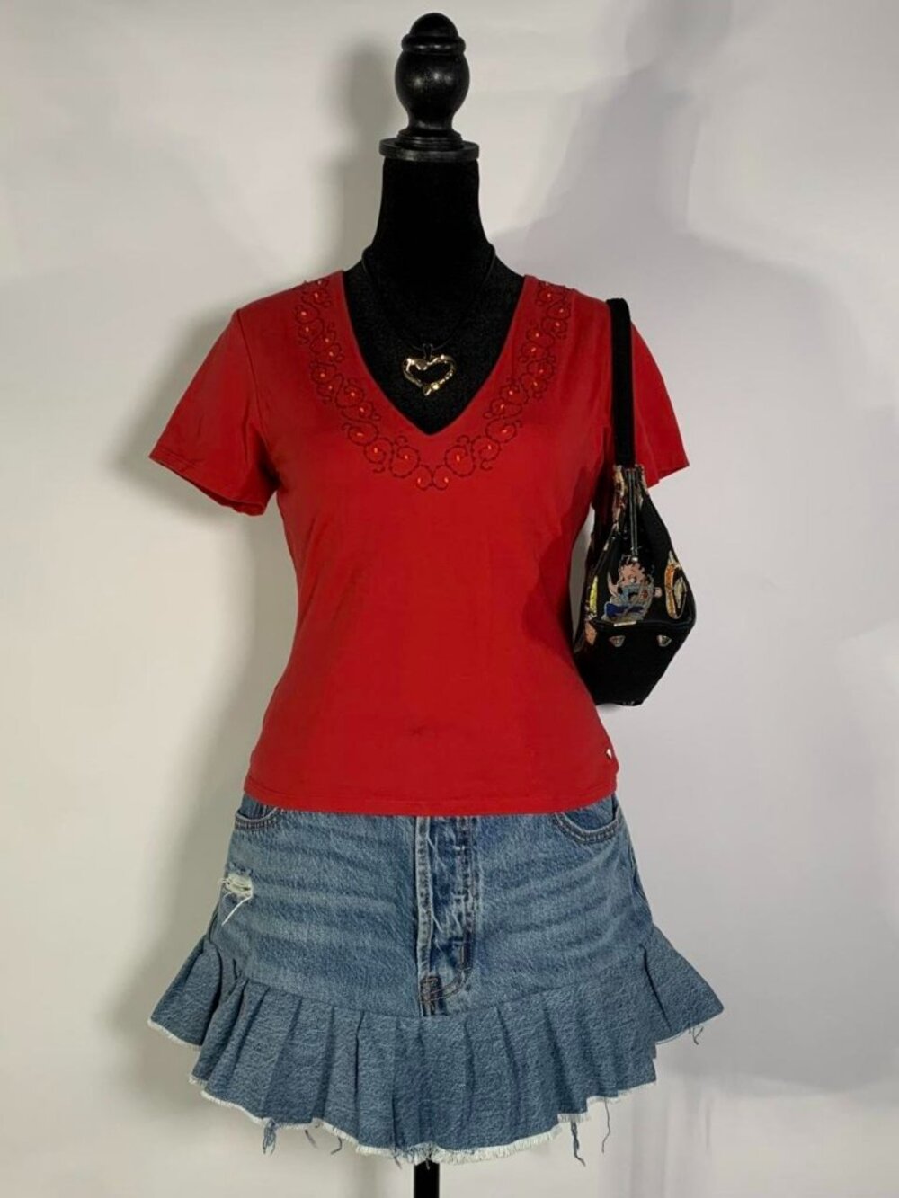 Victoria’s Secret Y2K Red Baby Tee w/ Embroidery (Size S)